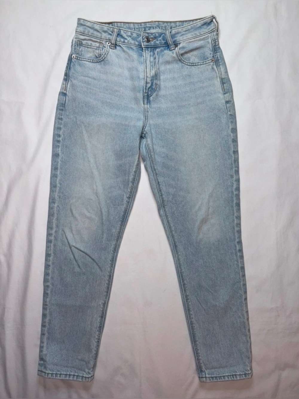 American Eagle Mom Jeans Light Wash High Rise Tapered Denim Size 4 Short